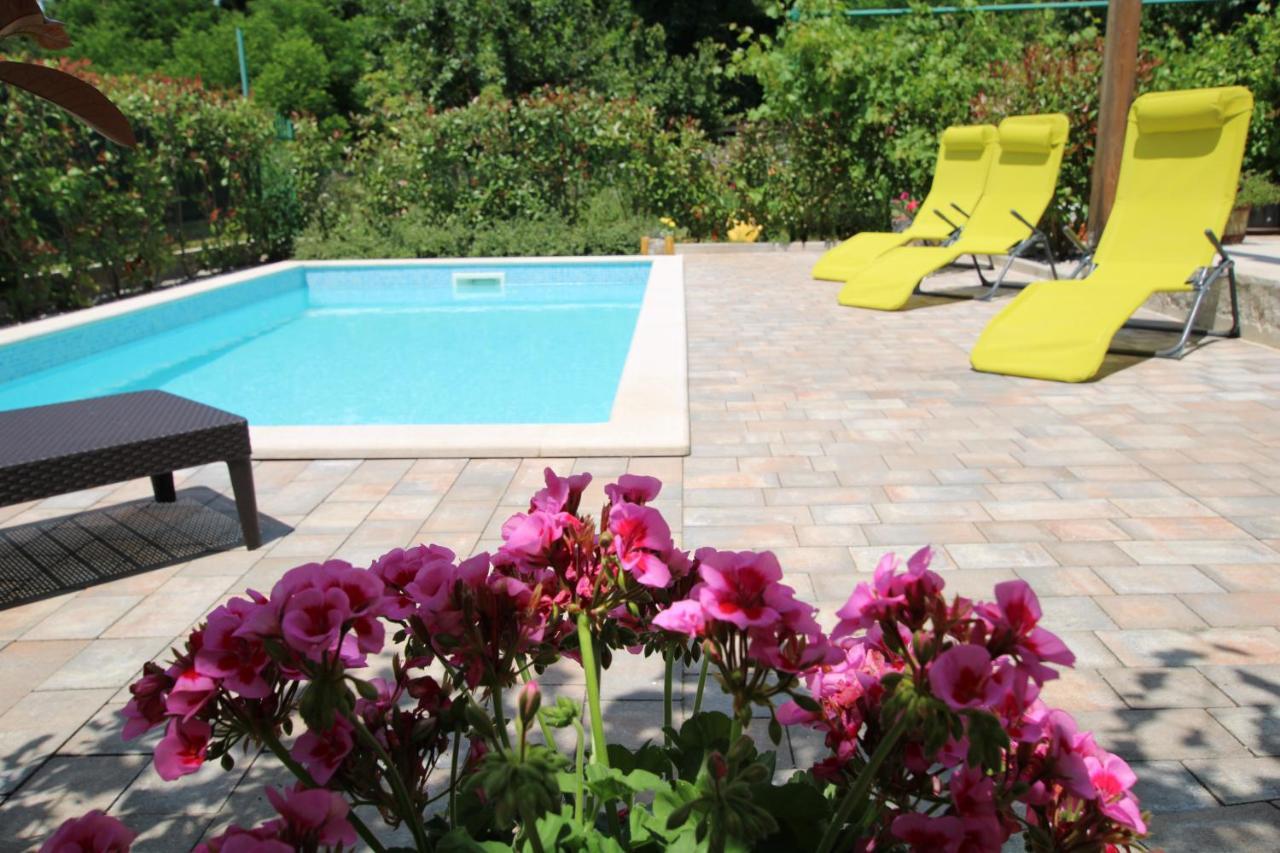 Apartments Green Garden Labinci Luaran gambar