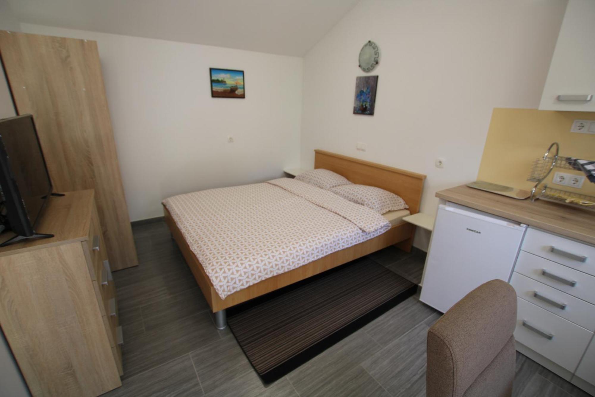 Apartments Green Garden Labinci Bilik gambar