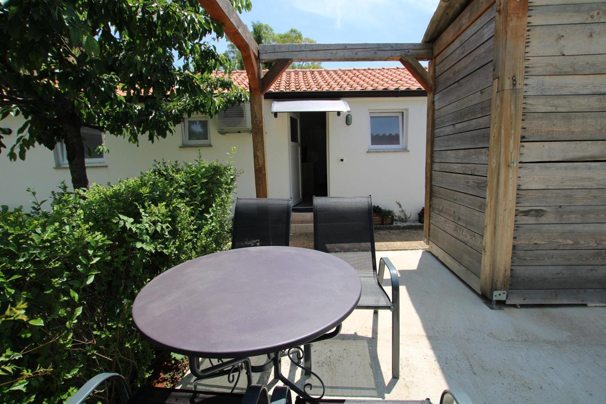 Apartments Green Garden Labinci Bilik gambar