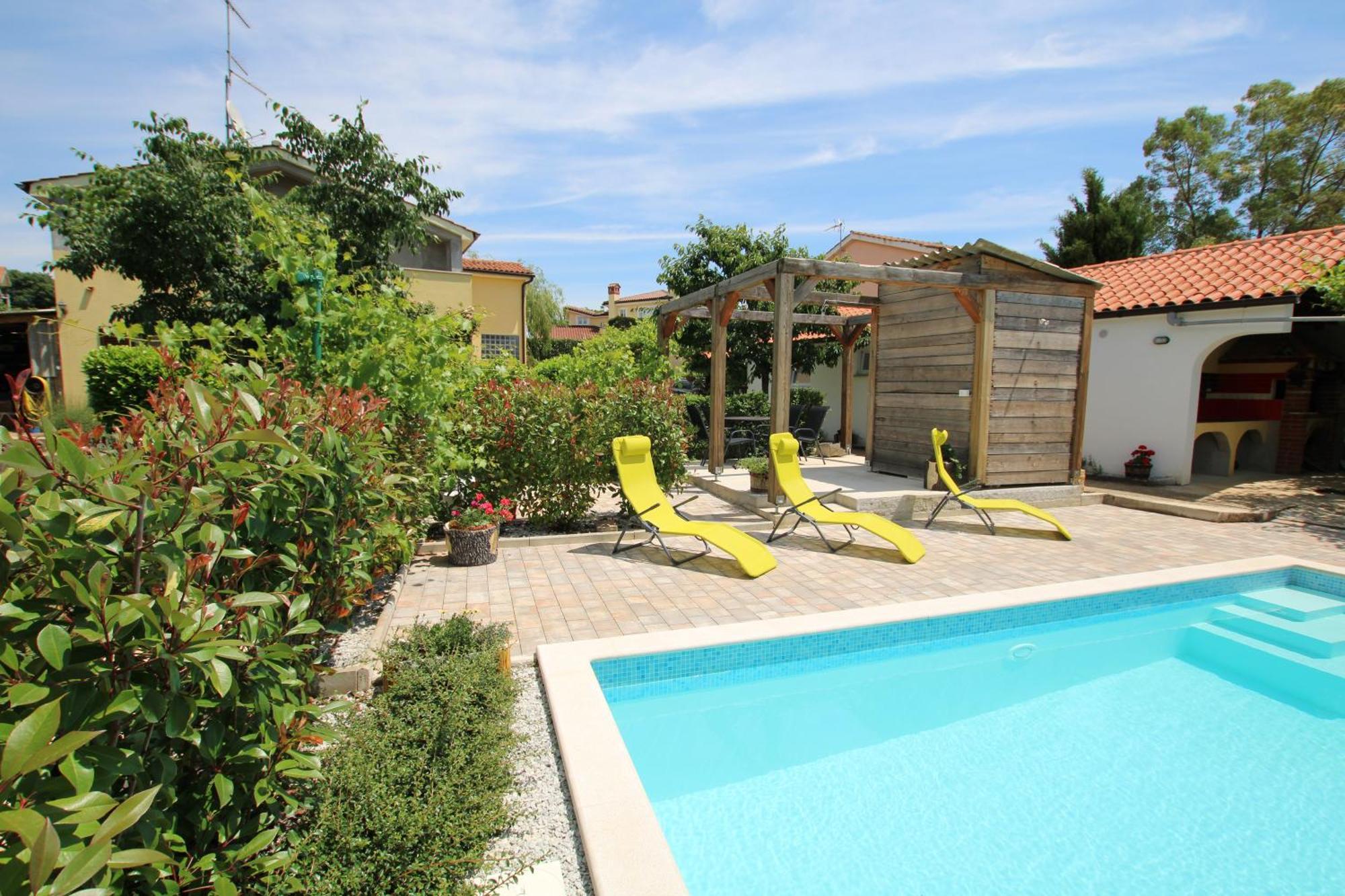 Apartments Green Garden Labinci Bilik gambar